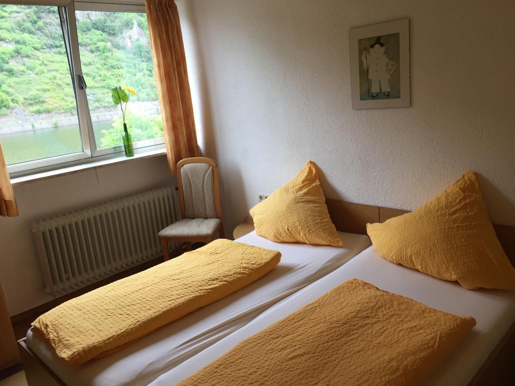 Pension Cafe-Braun Löf Exteriér fotografie